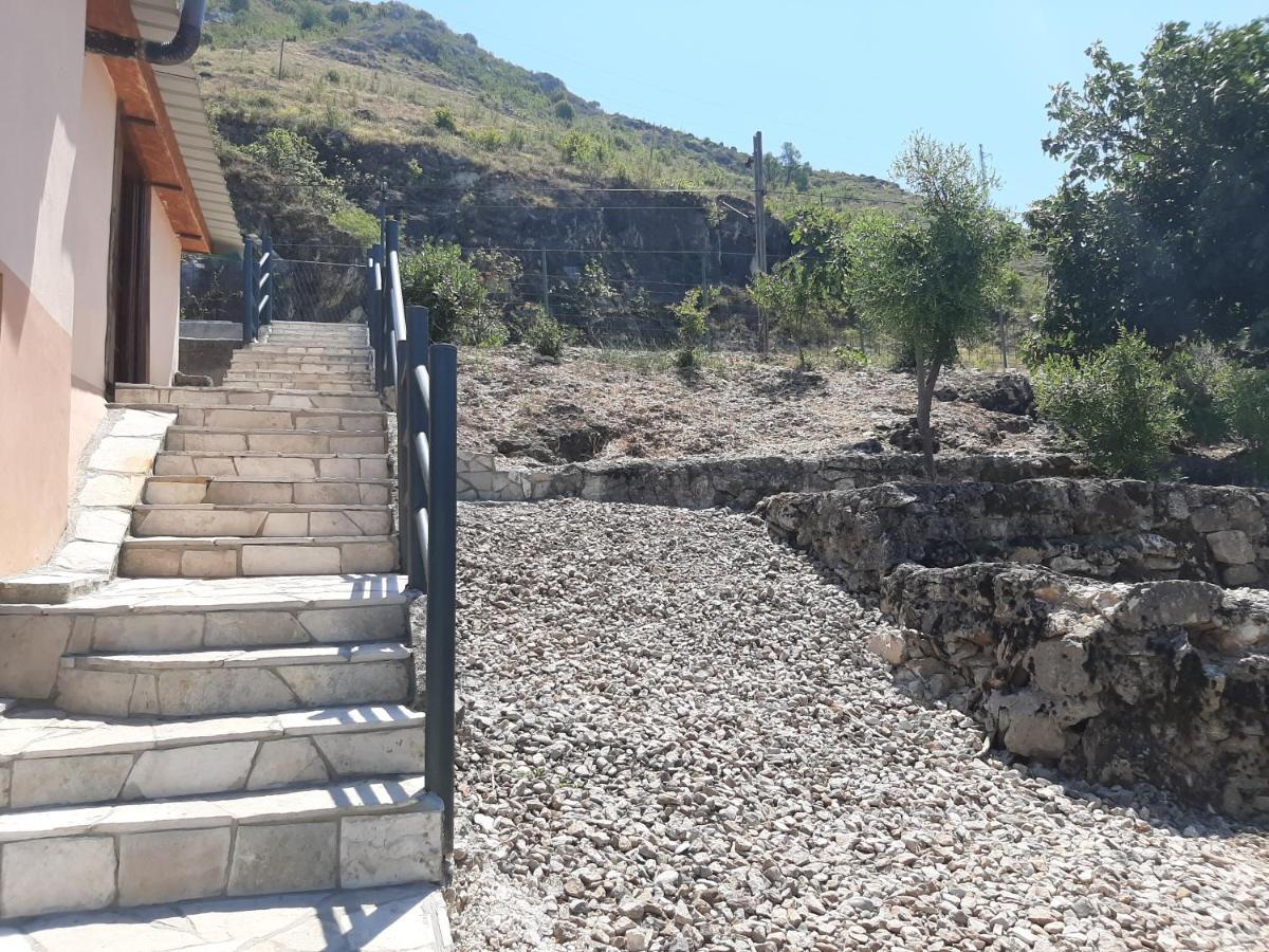 Skadar Lake House Вирпазар Екстериор снимка