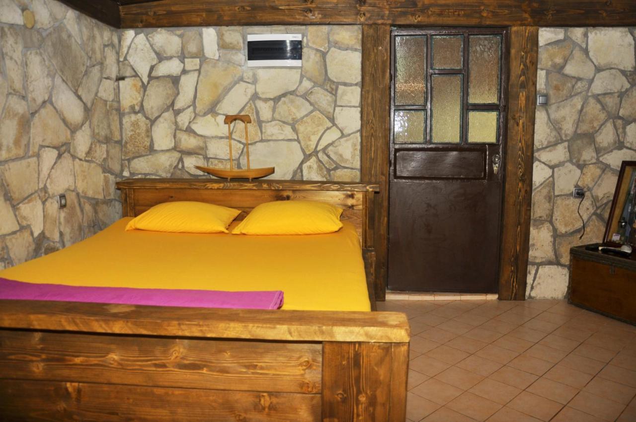 Skadar Lake House Вирпазар Екстериор снимка
