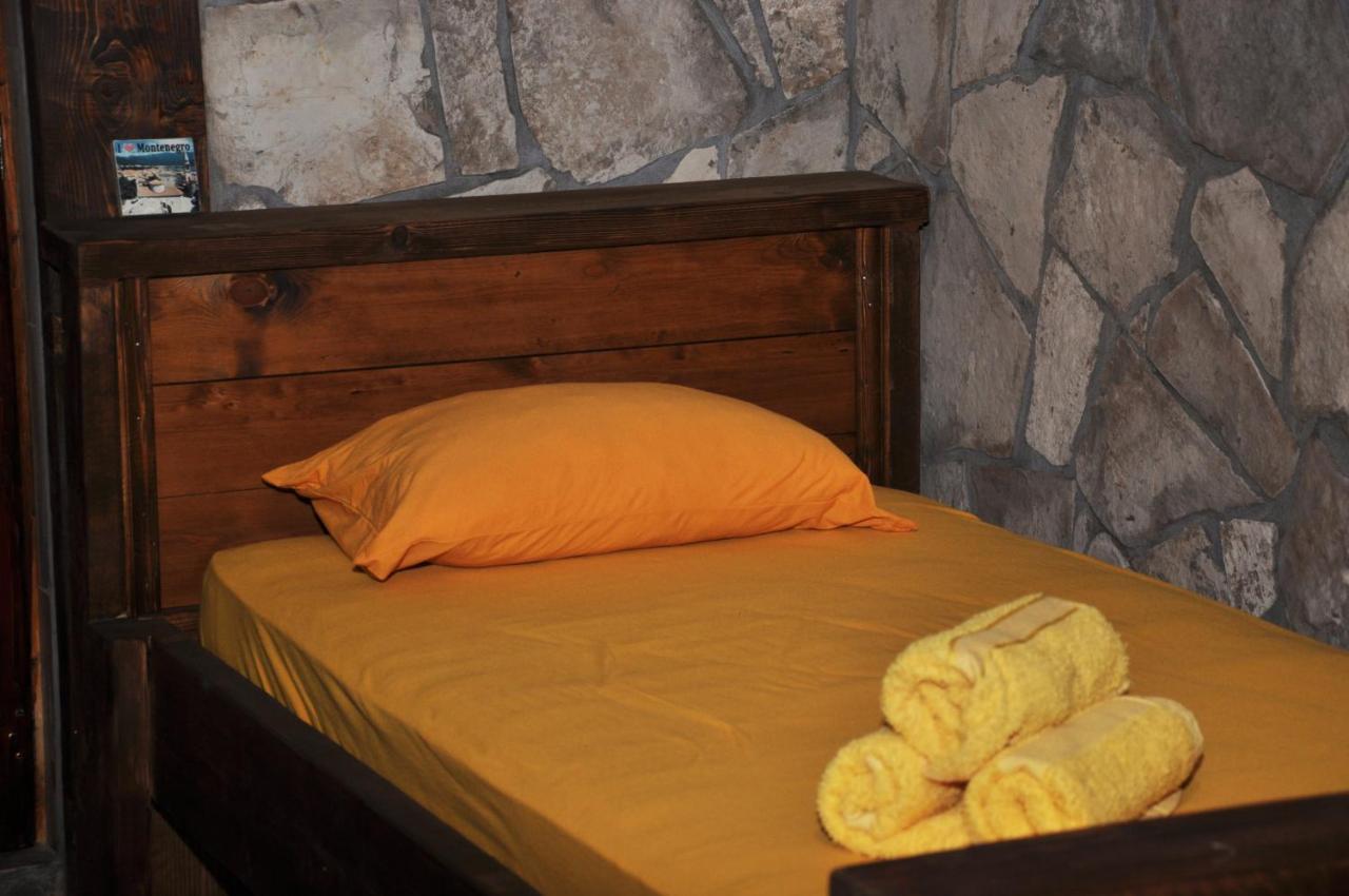 Skadar Lake House Вирпазар Екстериор снимка